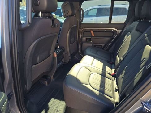 Certified 2024 Land Rover Defender 110 X image 7