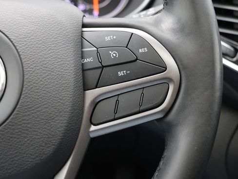 Used 2020 Jeep Cherokee Limited image 20