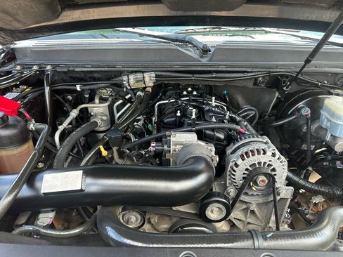 Used 2010 GMC Yukon Denali AWD/4WD image 28