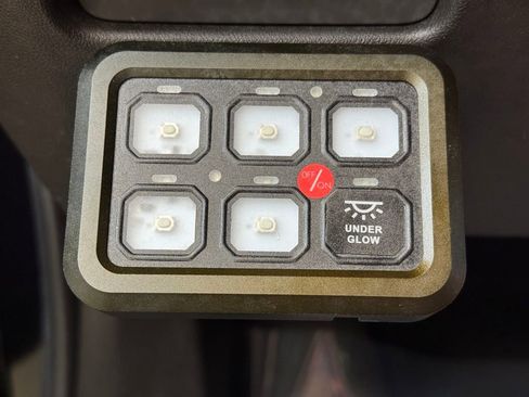 Used 2023 Chevrolet Colorado LT w/ LT Convenience Package III AWD/4WD image 33