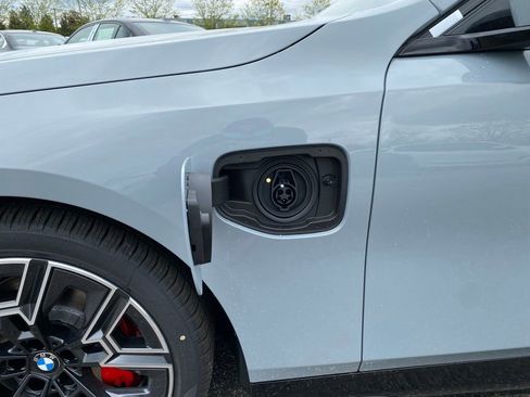 New 2027 BMW 550e xDrive AWD/4WD image 14