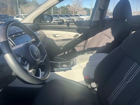 Used 2022 Hyundai Tucson SEL w/ Convenience Package image 3