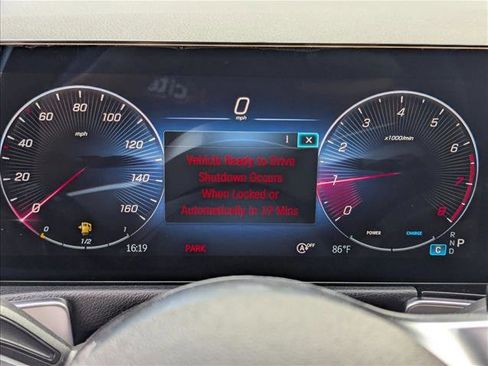 Used 2026 Mercedes-Benz GLB 250 image 10