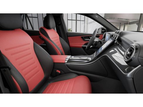 Used 2026 Mercedes-Benz GLC 300 image 4