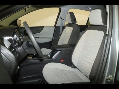 Used 2023 Chevrolet Equinox LS w/ LS Convenience Package image 21