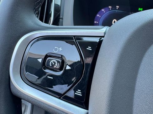 Used 2023 Volvo XC60 B5 Ultimate w/ Climate Package image 27