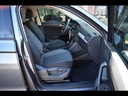 Used 2021 Volkswagen Tiguan S FWD image 35