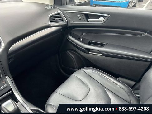 Used 2017 Ford Edge Titanium w/ Equipment Group 301A AWD/4WD image 29