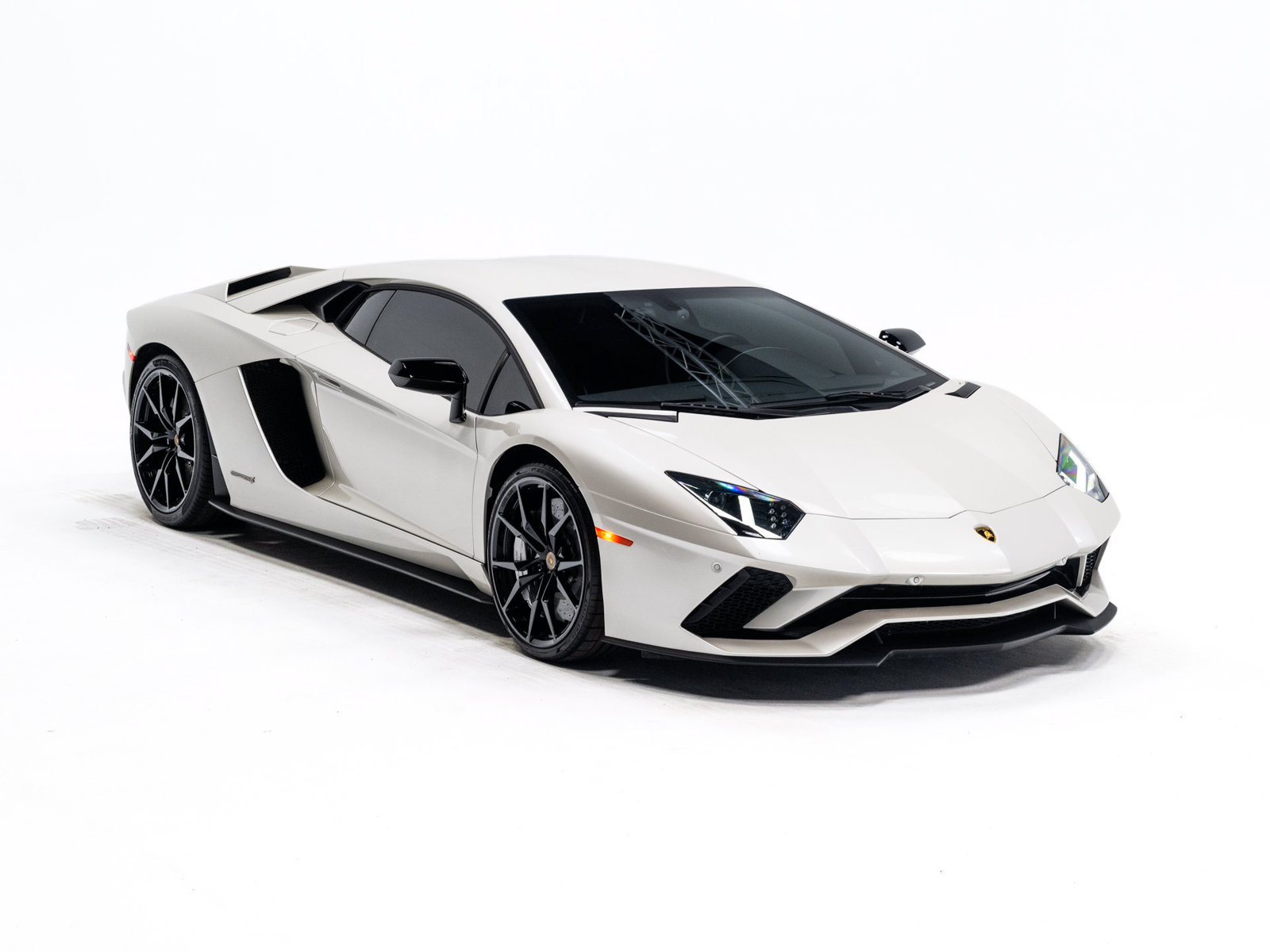 Used 2018 Lamborghini Aventador S AWD/4WD image 8