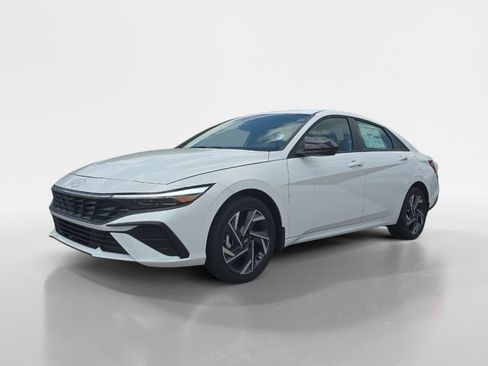 New 2025 Hyundai Elantra SEL image 7