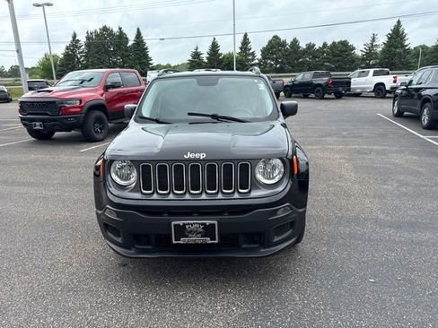 Used 2017 Jeep Renegade Sport w/ Power & Air Group AWD/4WD image 8