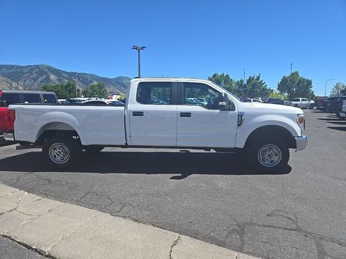 Used 2022 Ford F250 XL w/ Power Equipment Group AWD/4WD image 4