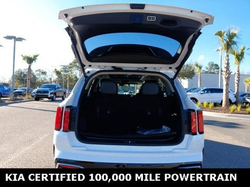 Certified 2023 Kia Sorento SX image 30
