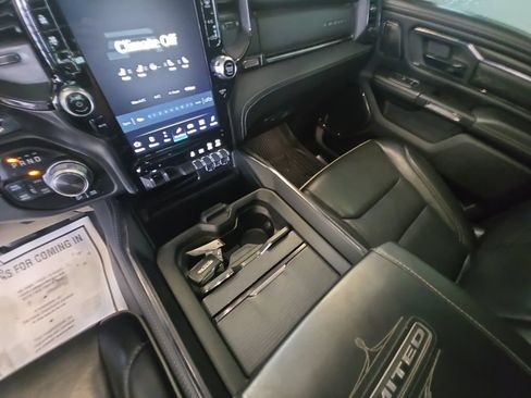 Used 2022 RAM 1500 Limited AWD/4WD image 18