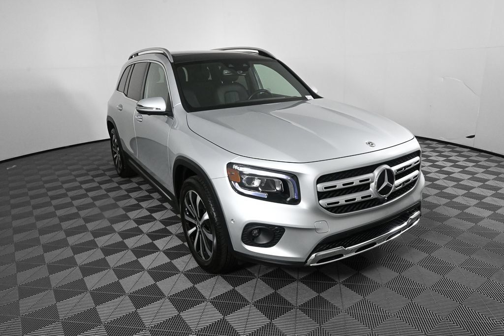 Certified 2023 Mercedes-Benz GLB 250 4MATIC image 25
