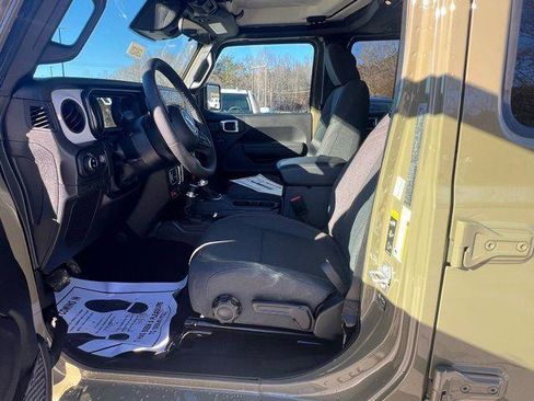 New 2026 Jeep Gladiator Willys image 12