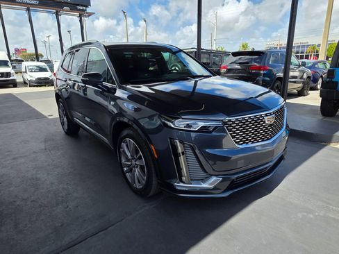 Used 2020 Cadillac XT6 Premium Luxury AWD/4WD image 5