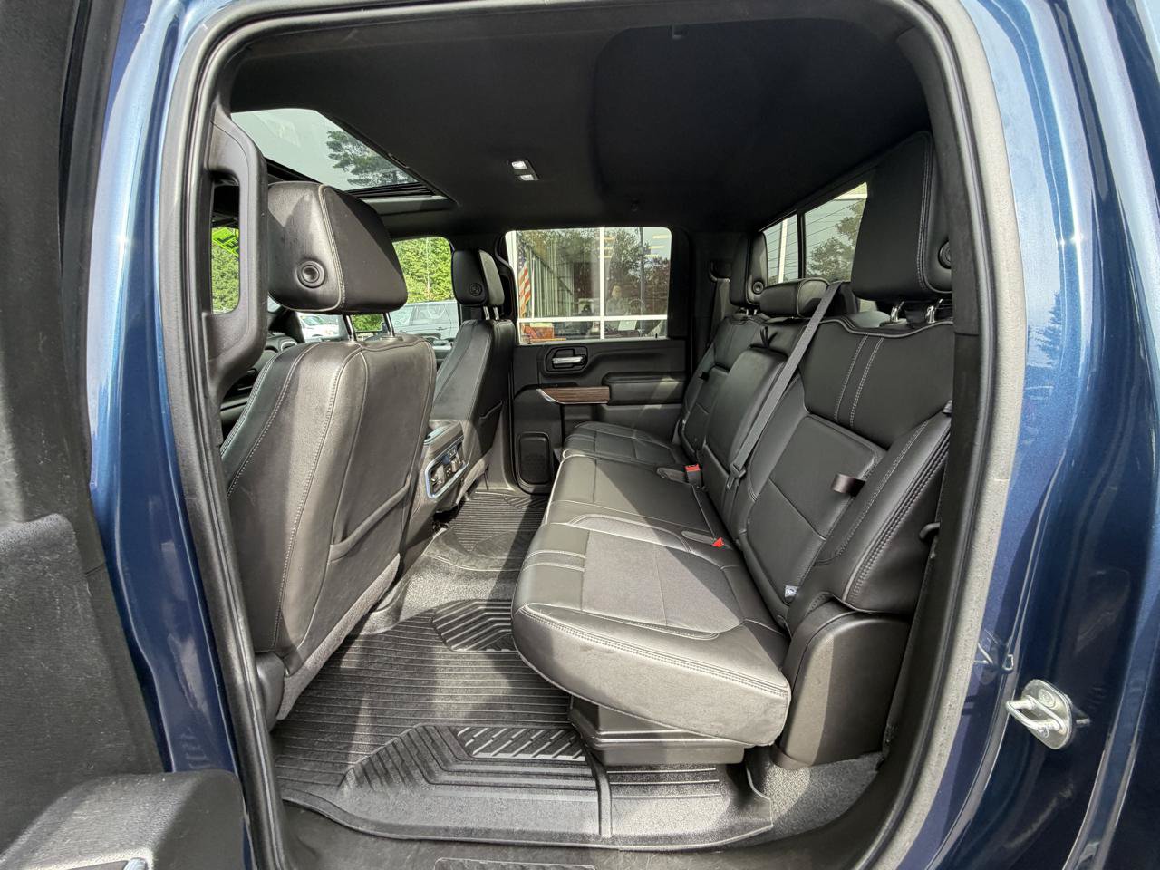 Used 2021 Chevrolet Silverado 3500 High Country w/ Snow Plow Prep/Camper Package AWD/4WD image 39