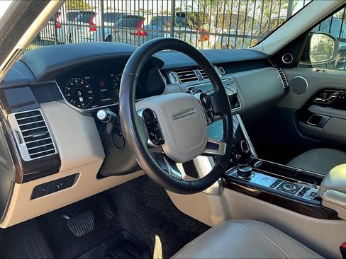 Used 2018 Land Rover Range Rover Supercharged image 17