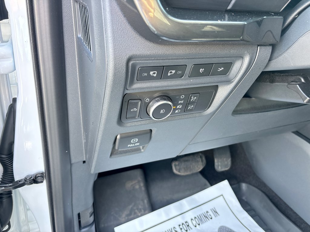 Used 2022 Ford F150 XLT w/ Equipment Group 302A High AWD/4WD image 30