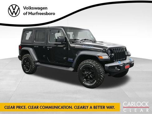 Used 2023 Jeep Wrangler Unlimited w/ Cold Weather Group AWD/4WD image 6