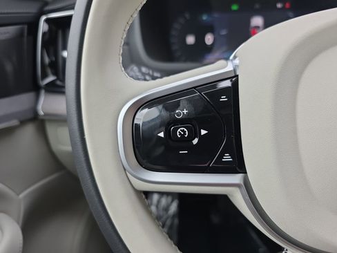 New 2026 Volvo XC90 B6 Ultra image 27