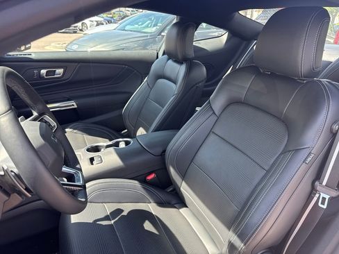 Used 2025 Ford Mustang GT Premium RWD image 44