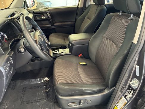 Used 2022 Toyota 4Runner TRD Off-Road image 25