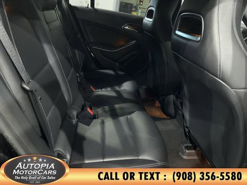 Used 2018 Mercedes-Benz CLA 250 image 14