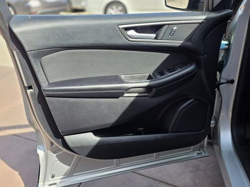 Used 2015 Ford Edge SE image 28