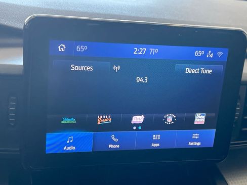 Used 2020 Ford Explorer XLT w/ Comfort Package AWD/4WD image 16