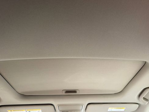 Used 2020 Honda CR-V Touring image 33