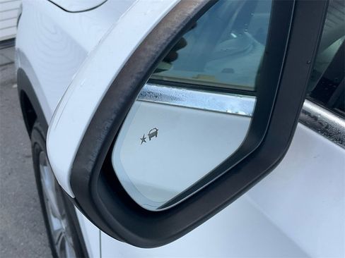 Used 2022 Buick Envision Preferred w/ Safety Package image 32