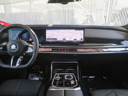Certified 2026 BMW 740i RWD image 9