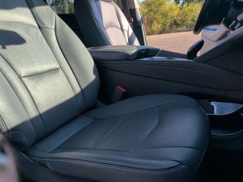 Certified 2021 Buick Enclave Premium w/ Surround and Sites Package image 21