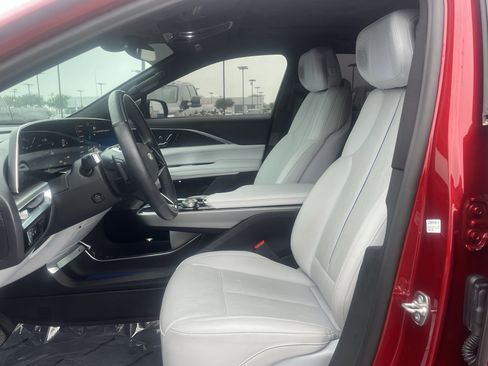 Used 2024 Cadillac Lyriq Sport RWD image 5
