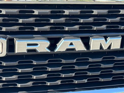 Used 2024 RAM 2500 Big Horn image 7