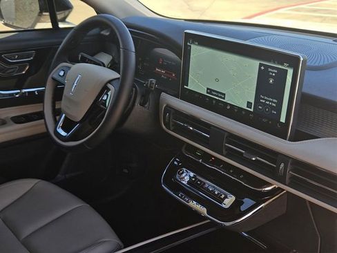 New 2026 Lincoln Corsair Premiere image 25