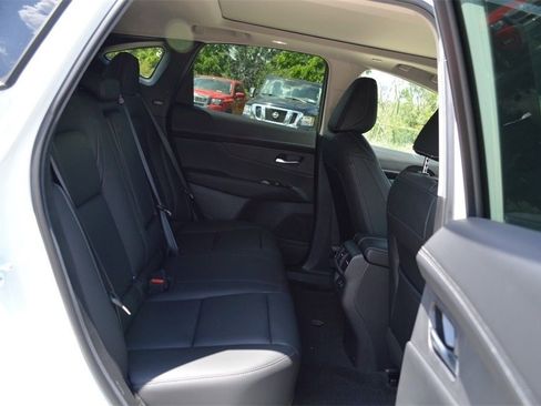 Used 2025 Nissan Murano SL w/ Cargo Package AWD/4WD image 16