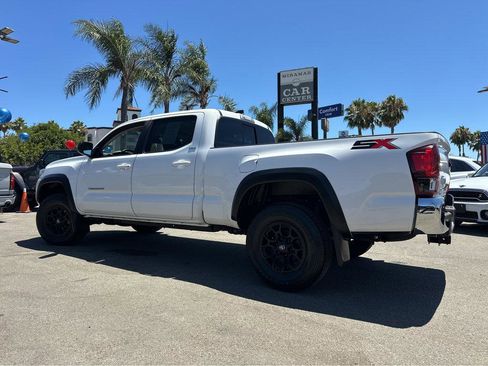 Used 2023 Toyota Tacoma SR5 image 3