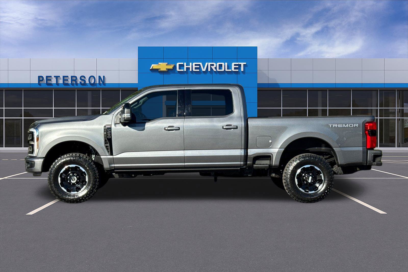 Used 2025 Ford F250 Lariat w/ Tremor Off-Road Package AWD/4WD image 7