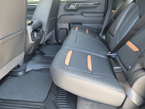 New 2026 GMC Sierra 1500 AT4 w/ AT4 Premium Package AWD/4WD image 11