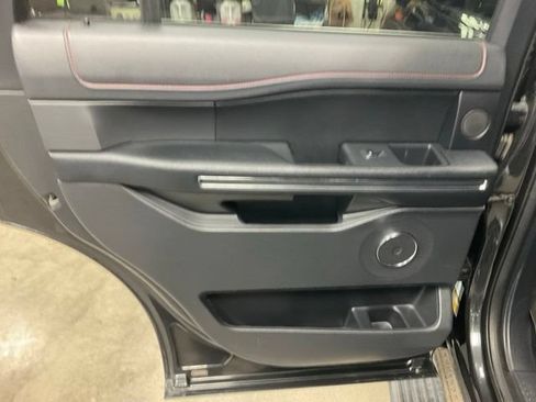 Used 2023 Ford Expedition Limited AWD/4WD image 15