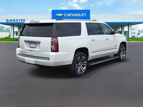 Used 2018 GMC Yukon XL Denali w/ Denali Ultimate Package AWD/4WD image 7