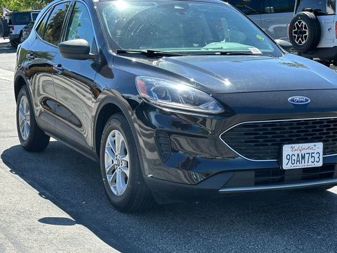 Used 2022 Ford Escape SE w/ Convenience Package FWD image 11