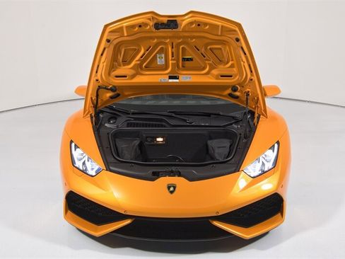 Used 2017 Lamborghini Huracan LP 610-4 AWD/4WD image 36