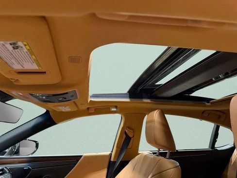 Used 2024 Lexus ES 350 Ultra Luxury image 24