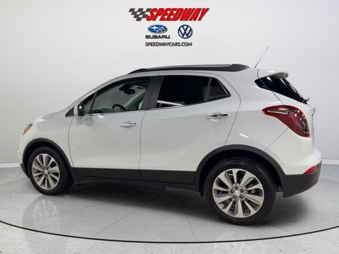 Used 2020 Buick Encore Preferred FWD image 9