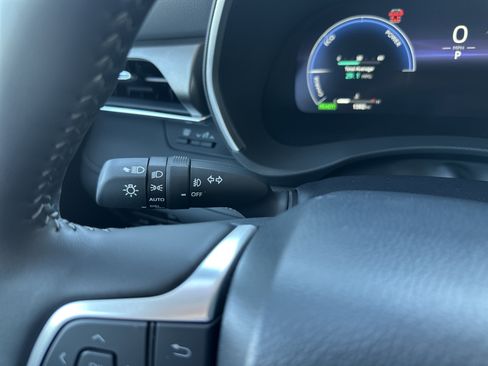 Used 2026 Toyota Highlander Limited image 29