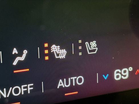 New 2026 GMC Yukon Denali w/ Sun & Power Step Package image 20